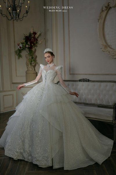 Bí Quyết Trang Điểm Môi Cho Cô Dâu: Tạo Nên Đôi Môi Quyến Rũ Trong Ngày Cưới